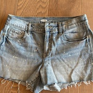 Old Navy jean shorts. Like new. Size 4. Boyfriend fit.
